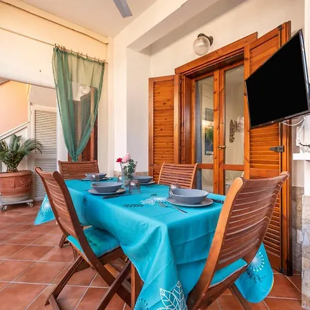 Vakantiehuis Bellarosa 3 *